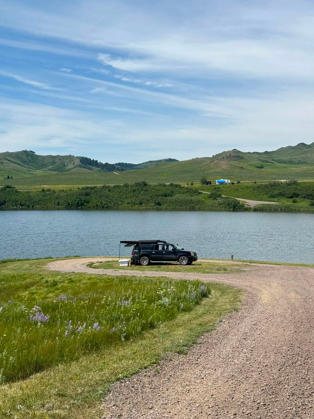 Standalone vs Car-Attached Inflatable Tent: Which Setup Is Right for You?