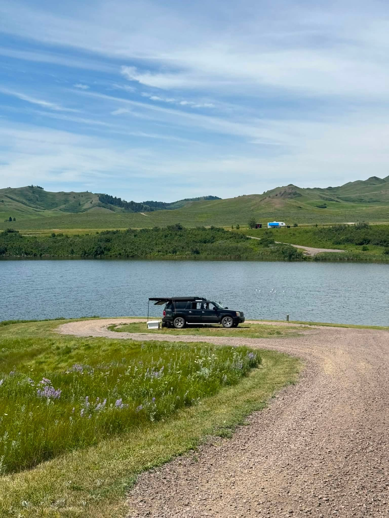 Standalone vs Car-Attached Inflatable Tent: Which Setup Is Right for You?